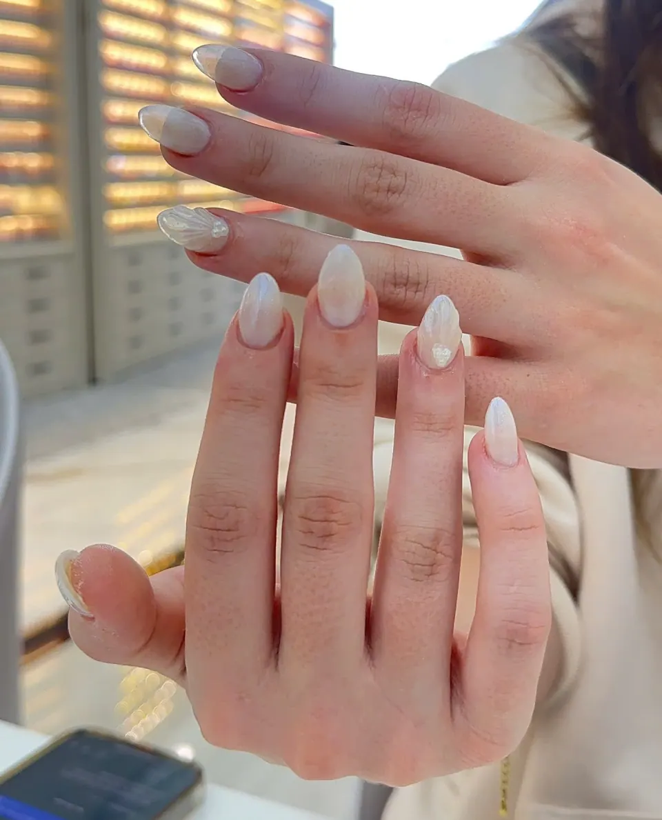 Ombré & solid set from the Innovate nail bar