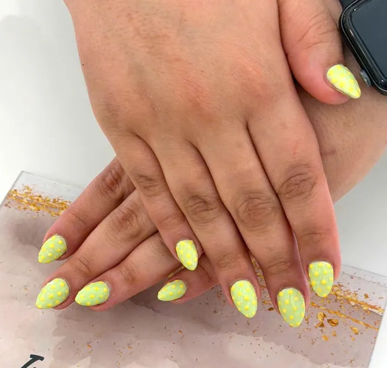 Ombré & solid set from the Innovate nail bar